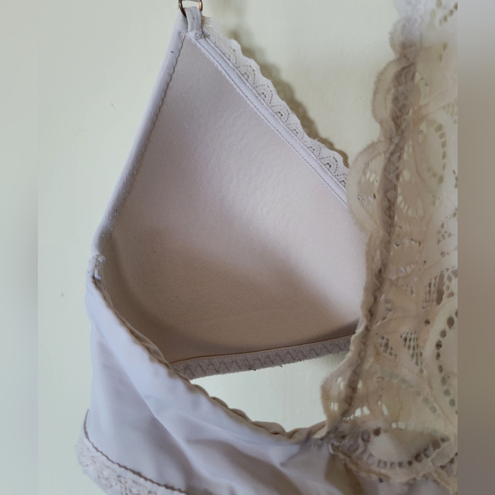 Pink Bra - Picture 3 of 3